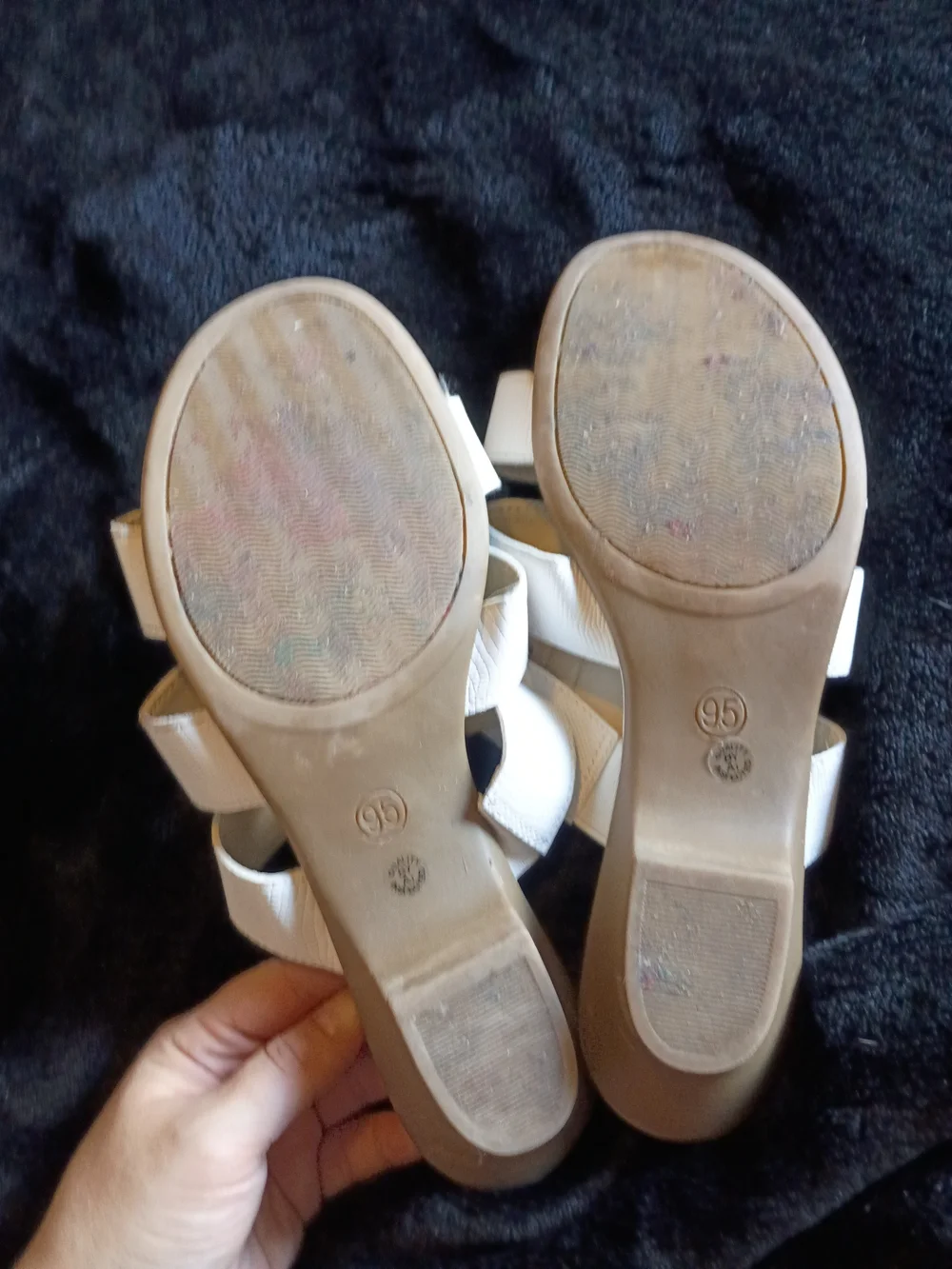 East 5th Elden White Triple Strap Slide Sandals Size 8.5M Comfort Slip-On
